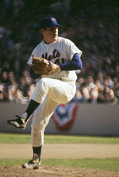 Tom Seaver fanned 200+ in 9 straight seasons (1968-76) w <a href="/Mets/">New York Mets</a> while winning 3 Cy Young awards &amp; averaging 18 wins and a 2.44 ERA (143 ERA+). More on Tom Terrific in <a href="/sabr/">SABR</a> BioProject sabr.org/bioproj/person…