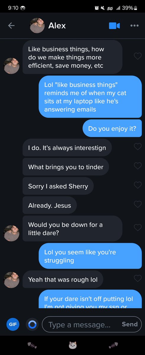 purpleneckstrap's tweet photo. More for the dating app chronicles https://t.co/AZRys5JE5r