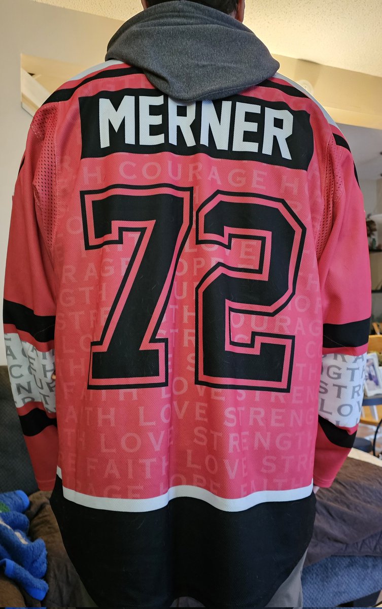 Mister Noons tweet media