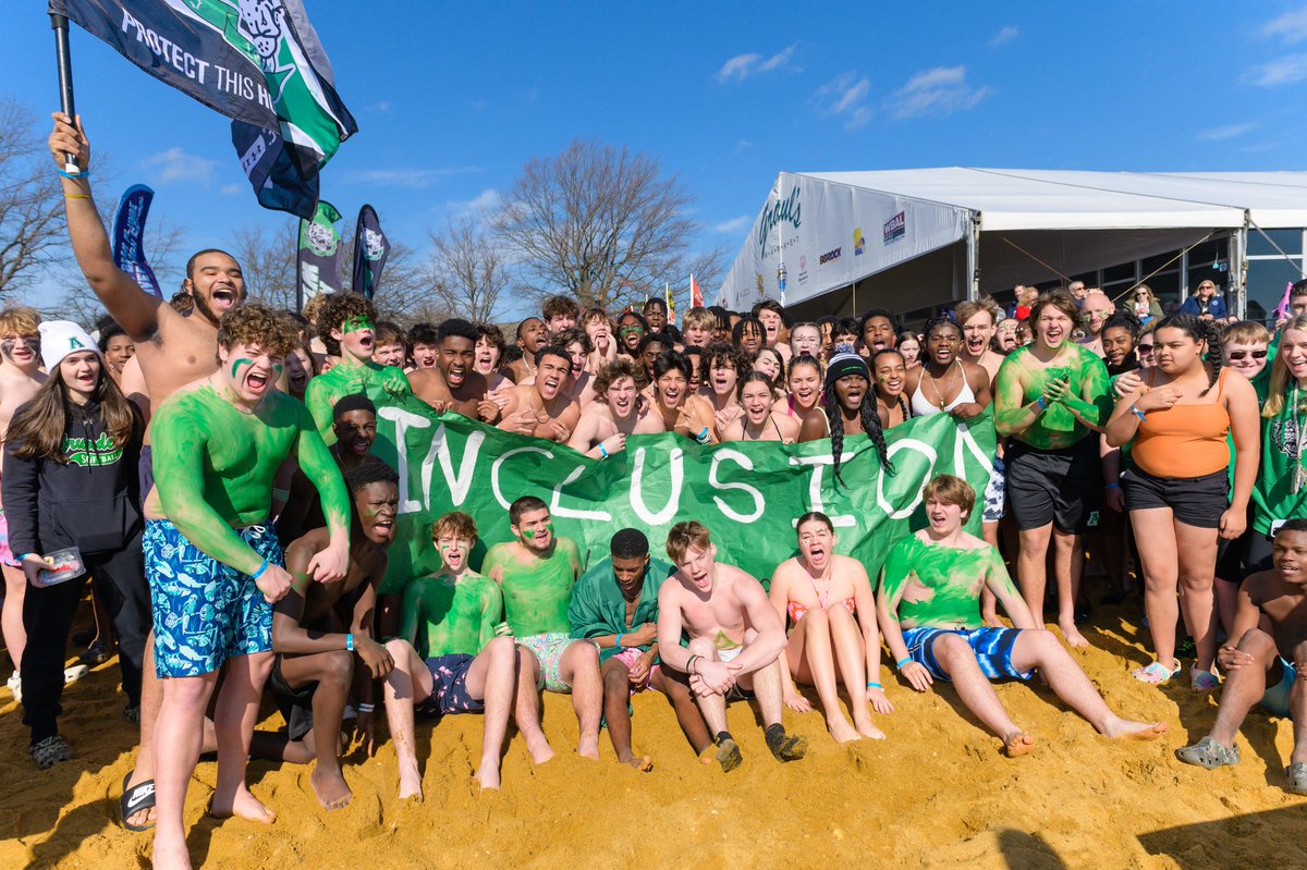 SpOlympicsMD's tweet photo. Tomorrow 4,400+ @AACPSHPED Cool Schools Plungers will brave the bay for the first-ever two-day Cool Schools! Thank you, for being a true champion of inclusion. Your dedication to Unified Sports is making a lasting impact on students! https://t.co/9AYFjAo2ma #PlungePartner https://t.co/vtfZZ0qopL
