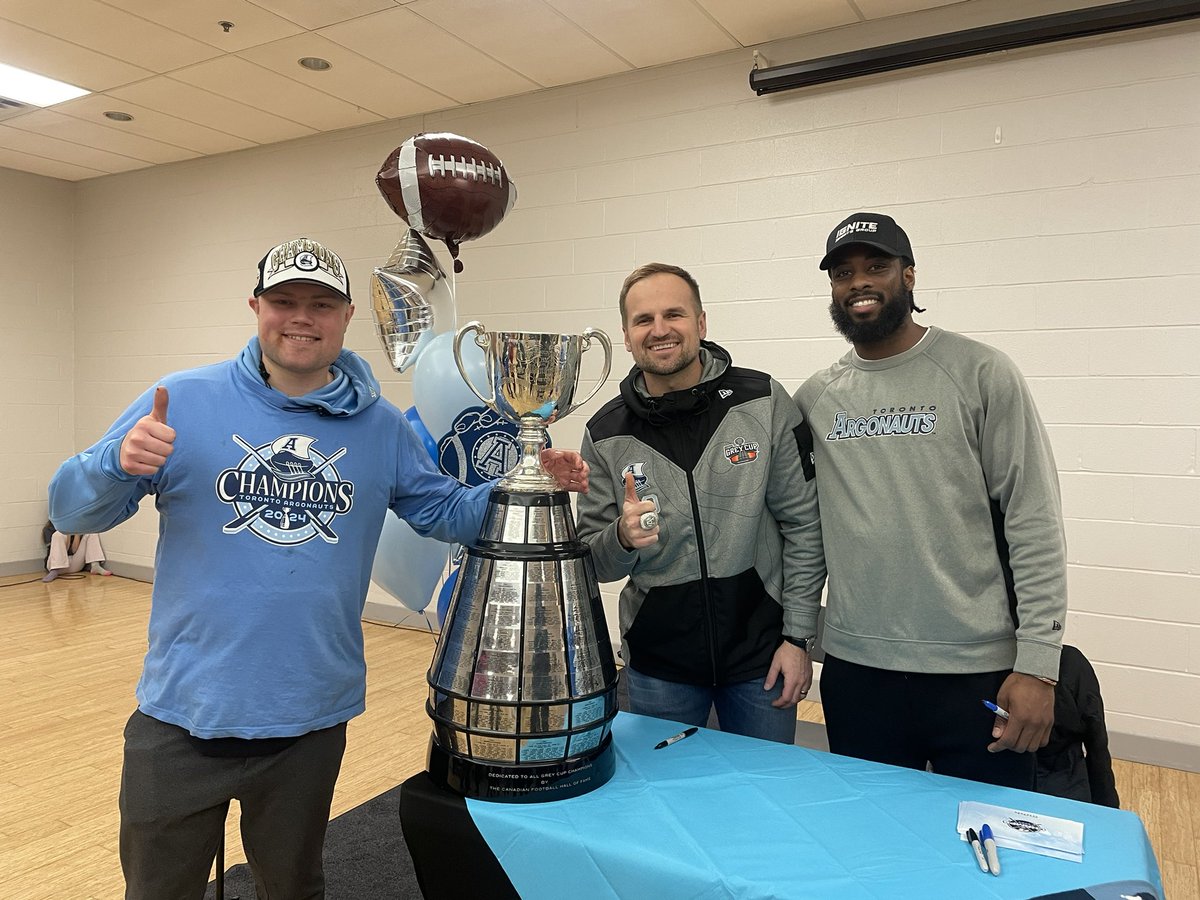 cameron_coates_'s tweet photo. Of course the Grey Cup came to Newmarket! Thanks to the @TorontoArgos and the @yrlions for this amazing event! Of course, We Are The Champions! My Friend! Argos are the best team in the @CFL https://t.co/RuHb6AYAMy