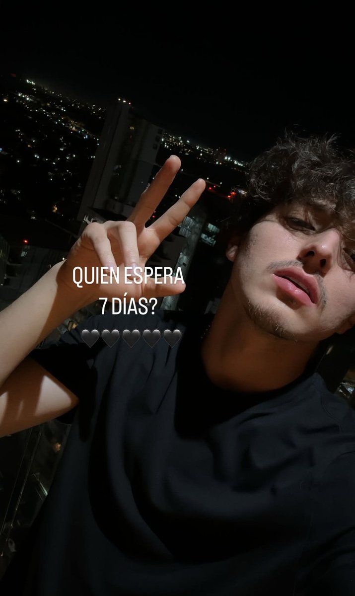 GabitoData's tweet image. Quien?? 🖤🖤🖤