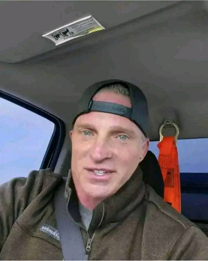 How do I look my beloved fans