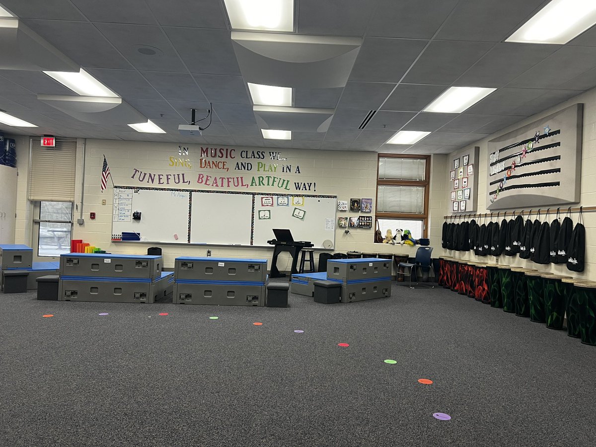 I enjoyed my visit to Lowellville today to observe music classes!