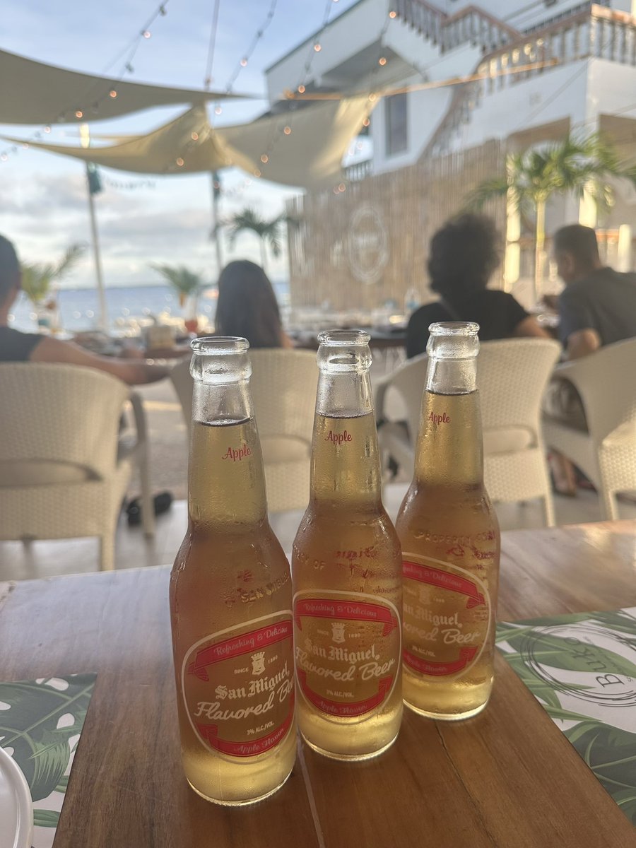 先週のセブではサンミゲルのPRかってほど全ての種類を飲み干してきた🍻
東南アジア独特のサラサラ系ビール×フルーツの組み合わせが、あの気候に合うの🍎最高！