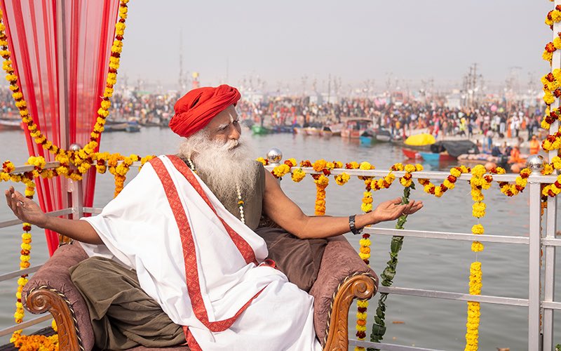SadhguruJV's tweet photo. What your consciousness is intensely focused on is what will manifest in your life and in the world around you. #SadhguruQuotes https://t.co/kG83NQjm77