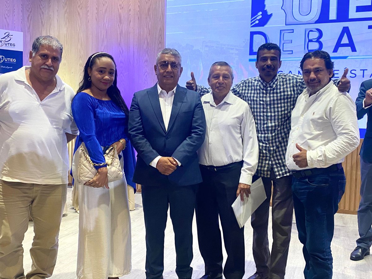 Convencidos del deber y la responsabilidad que se requiere, Distrito 3 Guayas aceptó la invitación a participar en el debate organizado por la UTEG. Destacable la intervención del cabeza de lista Mario Moreno Araujo. @rabascallcarlos@AleRivas2025 <a href="/IdTransforma/">Listas 12 Transforma</a> <a href="/ID12Ecuador/">Izquierda Democrática</a> 🧡🧡🍊