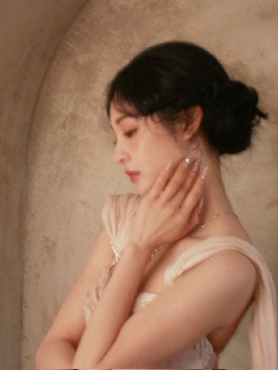 Zhou Jieqiong tweet media