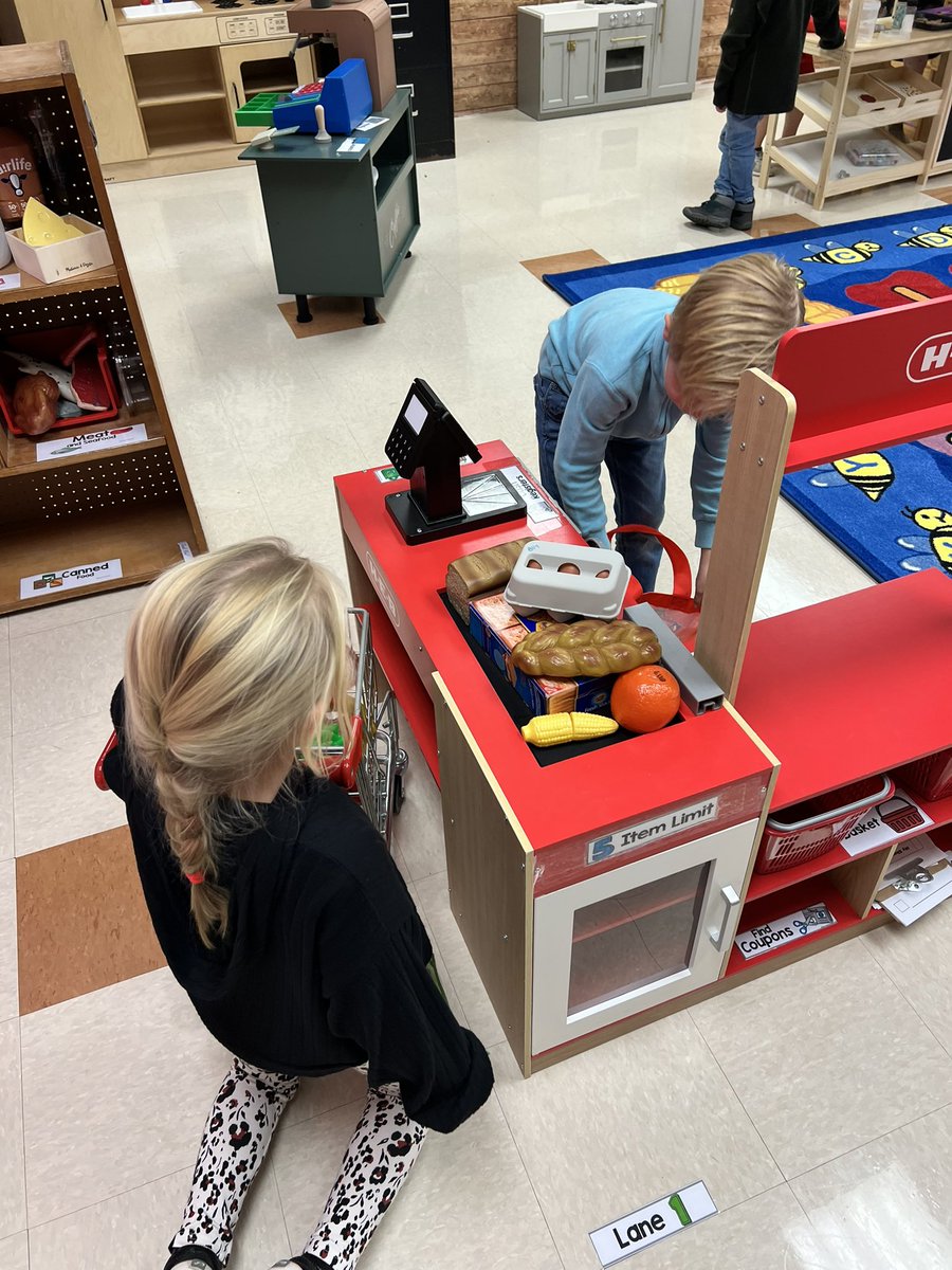 Ms_Woolston's tweet photo. @teachercarolh @NISDBlattman We love our Enrichment Lab so much! It’s my favorite part of the day! The Gingerbread Bakery is officially closed for remodel… you’ll have to come back next week to see what’s new! https://t.co/WRsK8VHhh9