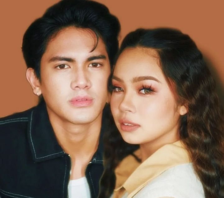 heyitsmeceddy's tweet photo. Meme Vice, being a veteran, knows that a great love team needs chemistry, fan connection, storytelling, balance, longevity, and industry smartsβno wonder she saw how JarLette clicked as a top-tier fandom! π¬π€π₯
@kolettemadelo @jarrenglorious
#PerfectFormula #JarLetteFandom https://t.co/k5WxA0h3r6