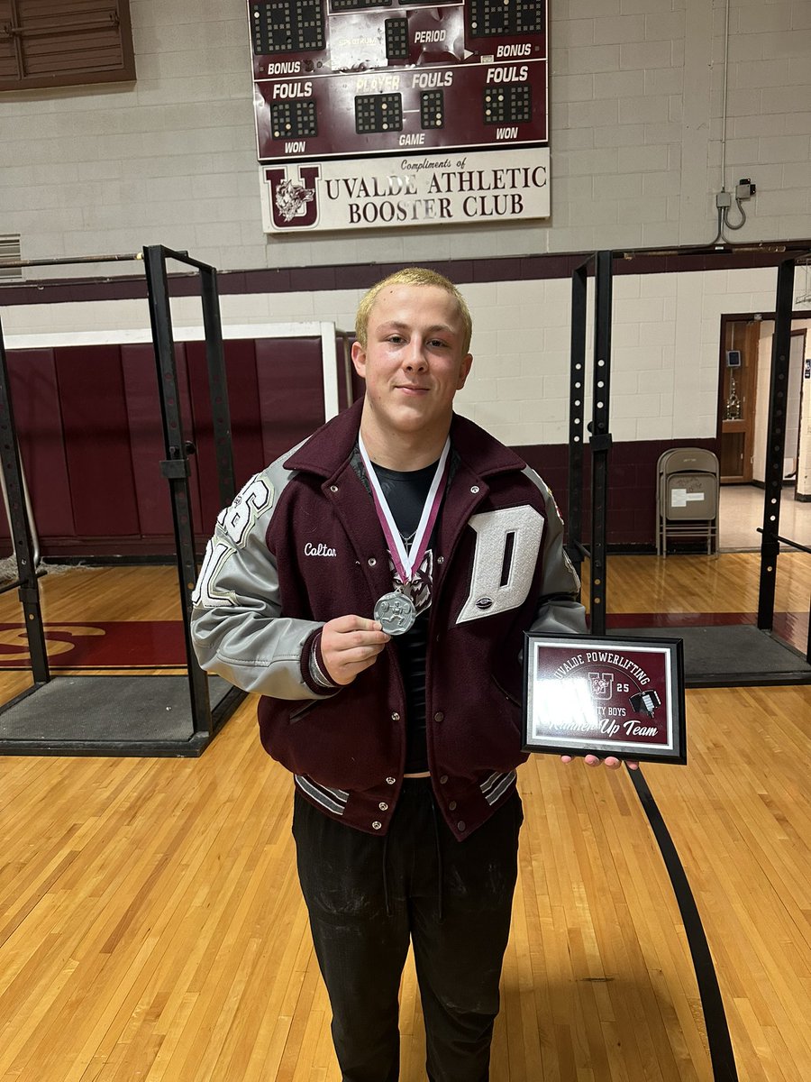 ColtonP_2956's tweet photo. 2nd place individual 198s
2nd place as a school
1155 total could’ve done a little more
@DHSWolvesFB 
@CoachThompsonFB https://t.co/OoecFMA92F