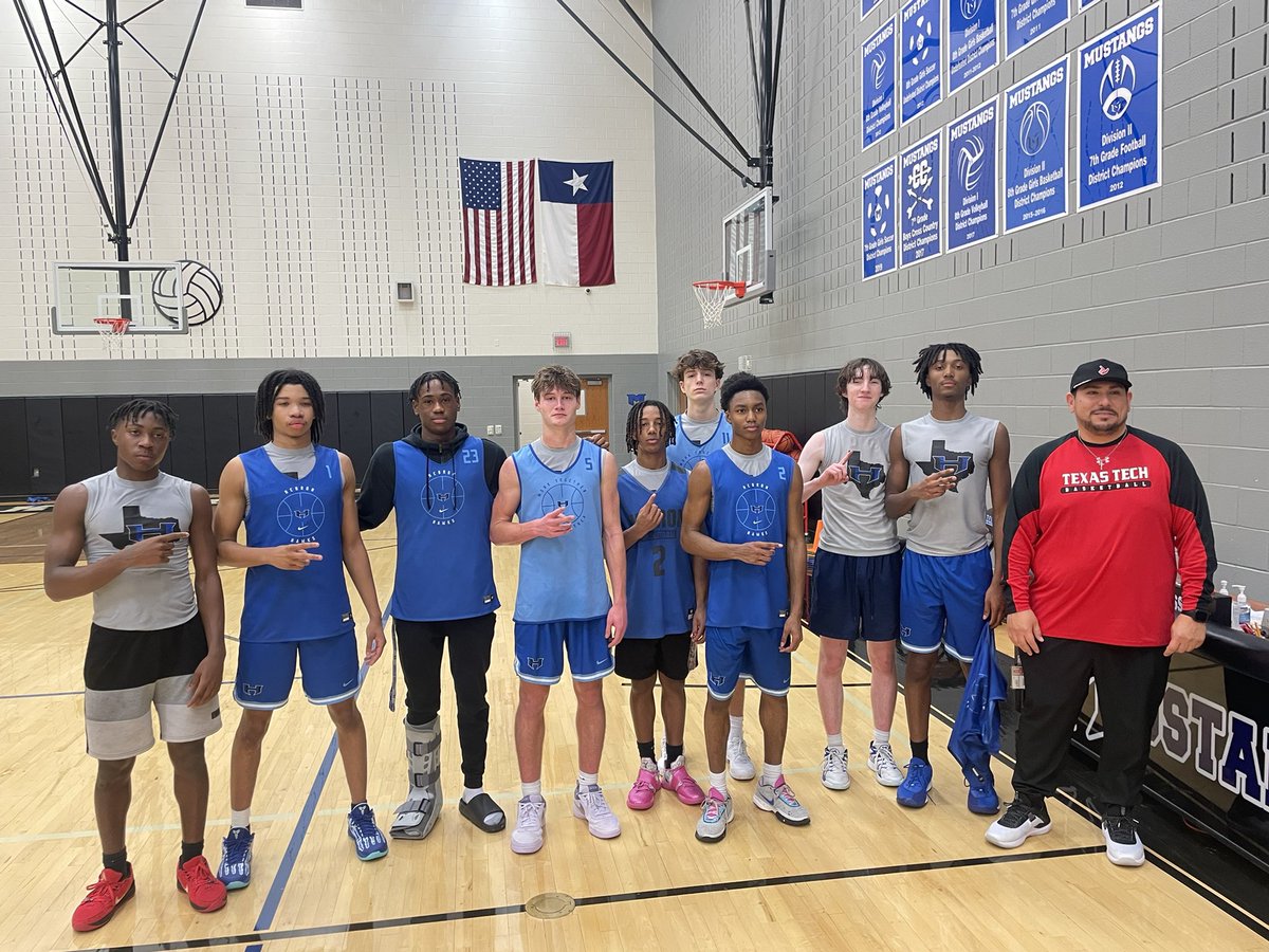 Hebron High School Boys Basketball (@hebronhawksbb) on Twitter photo Big shout out ๐ฃ๏ธ to our FAMILY over <a href="/Killian_MS/">Killian MS</a> for allowing us to come get a practice in this afternoonโผ๏ธ
Always good to get current hawks with our future hawks๐ช๐ฝ
#ItsJustWork Big shout out ๐ฃ๏ธ to our FAMILY over <a href="/Killian_MS/">Killian MS</a> for allowing us to come get a practice in this afternoonโผ๏ธ
Always good to get current hawks with our future hawks๐ช๐ฝ
#ItsJustWork