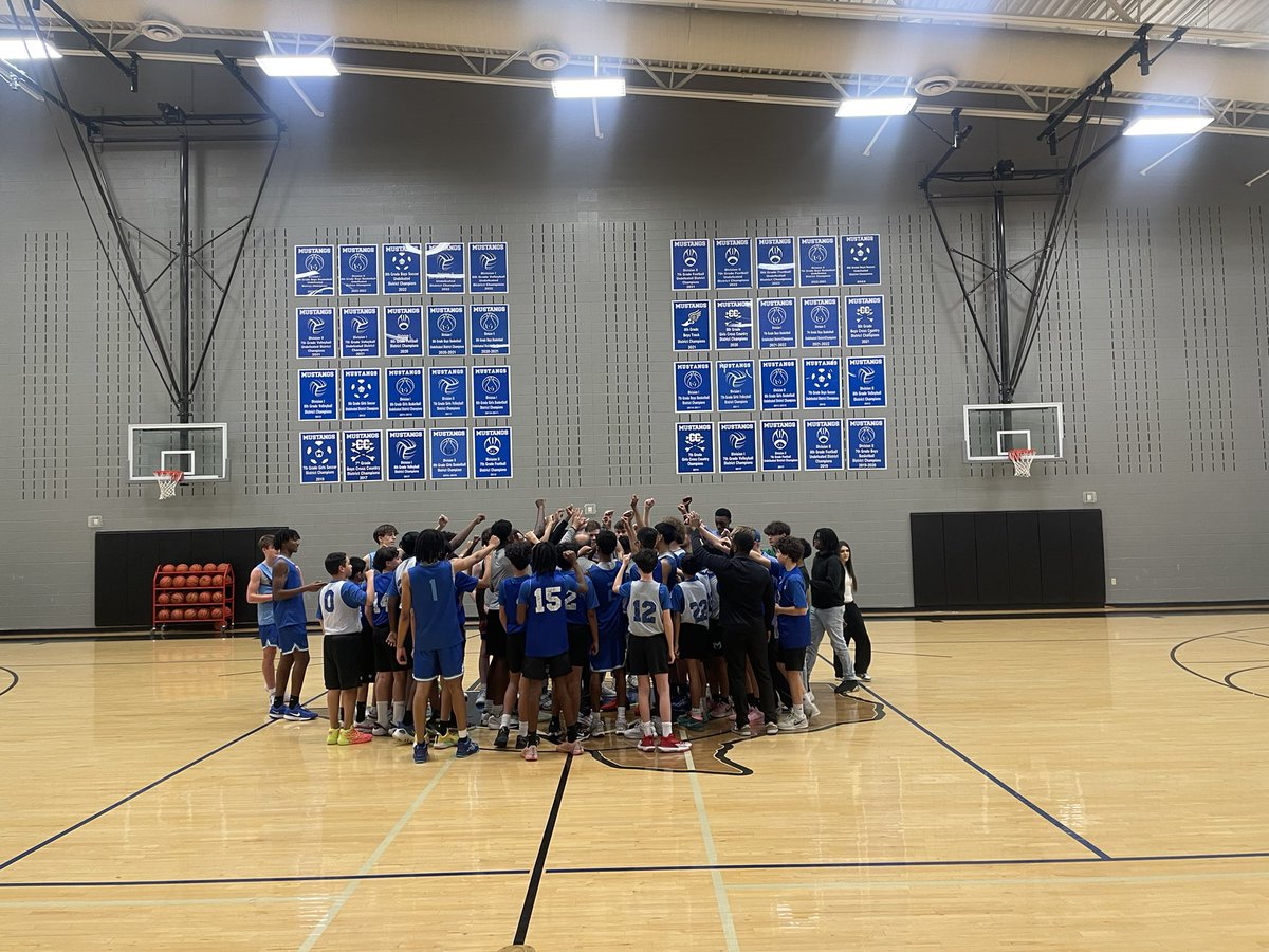 Hebron High School Boys Basketball tweet media