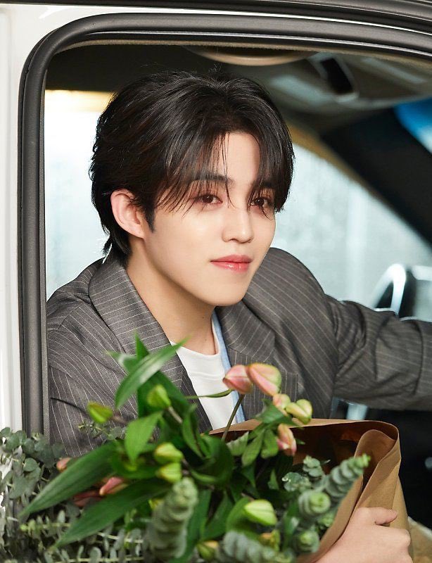 choisngchol's tweet image. selamat pagi karena sekarang hari kamis jadi harus melakukan yang manis manis jadi dt hari ini waktunya bucin day. kalian cukup buat minimal 3 thread gimana kalian bucin boleh ke pasangan, kalau jomblo halu aja halu

#KASIHSAYANGWITHDORMI