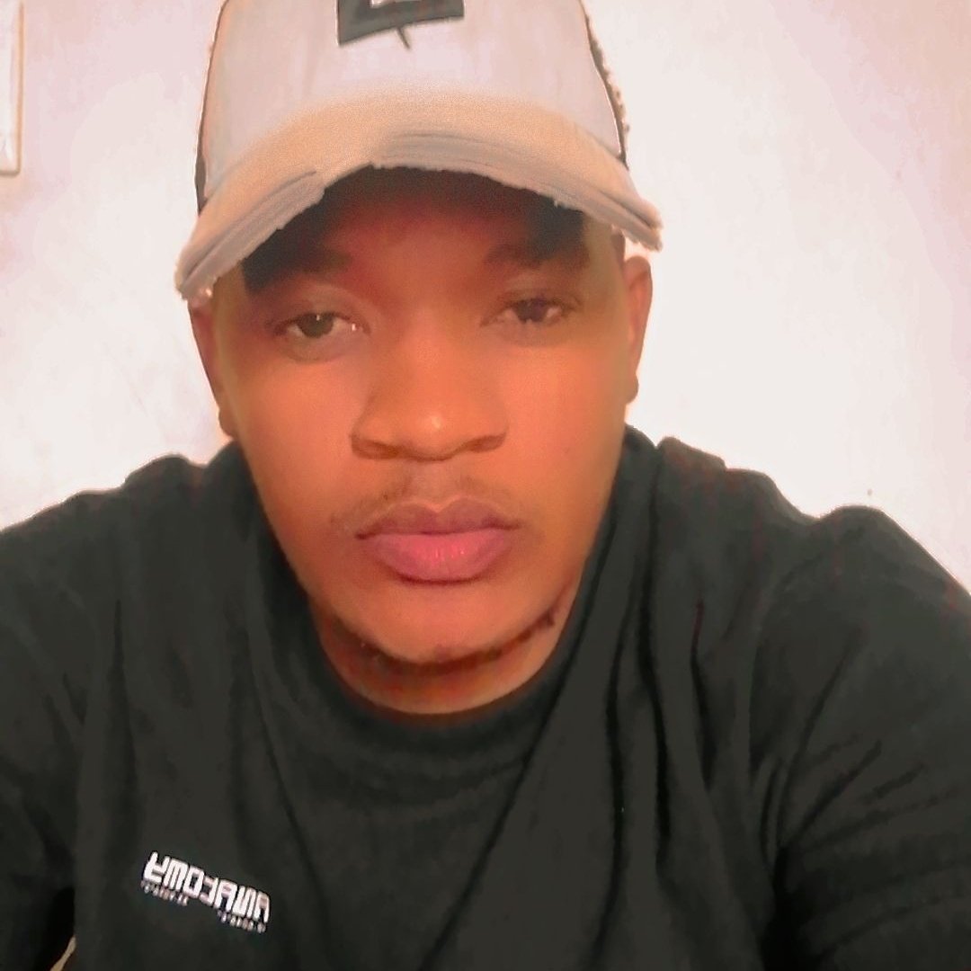 Kwaito72904559's tweet image. #NewProfilePic