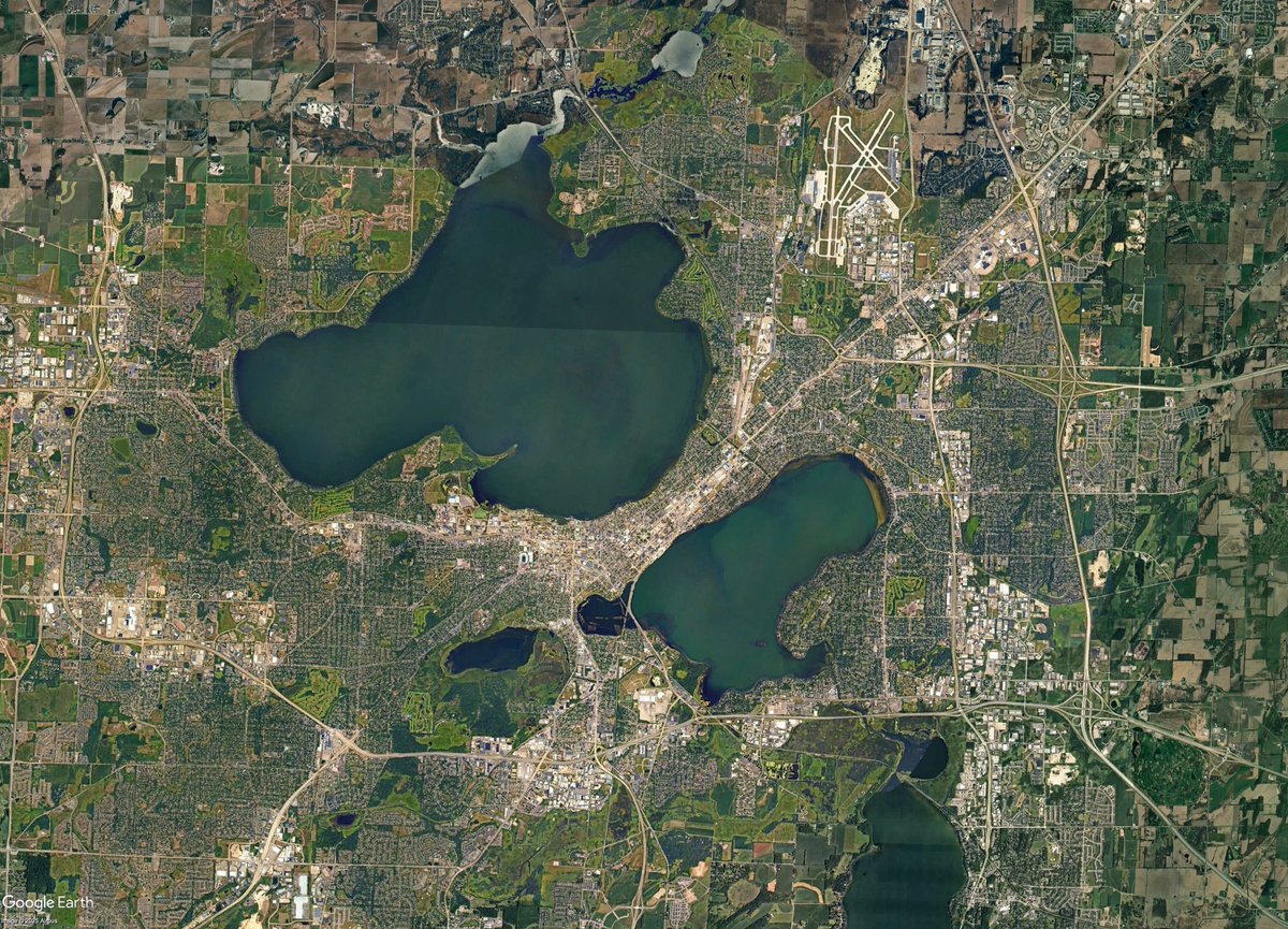 James🗳 tweet media