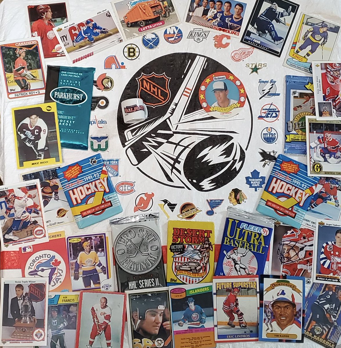 Alright, it’s that time of the month again &amp; you know how it works. Like, retweet, and make sure you’re following ⁦<a href="/burnsieoriginal/">The Original Burnsie</a>⁩ for your chance to win the wax &amp; some Burnsie bonuses. Good luck &amp; thank you for playing! #Bluenoserbeauty