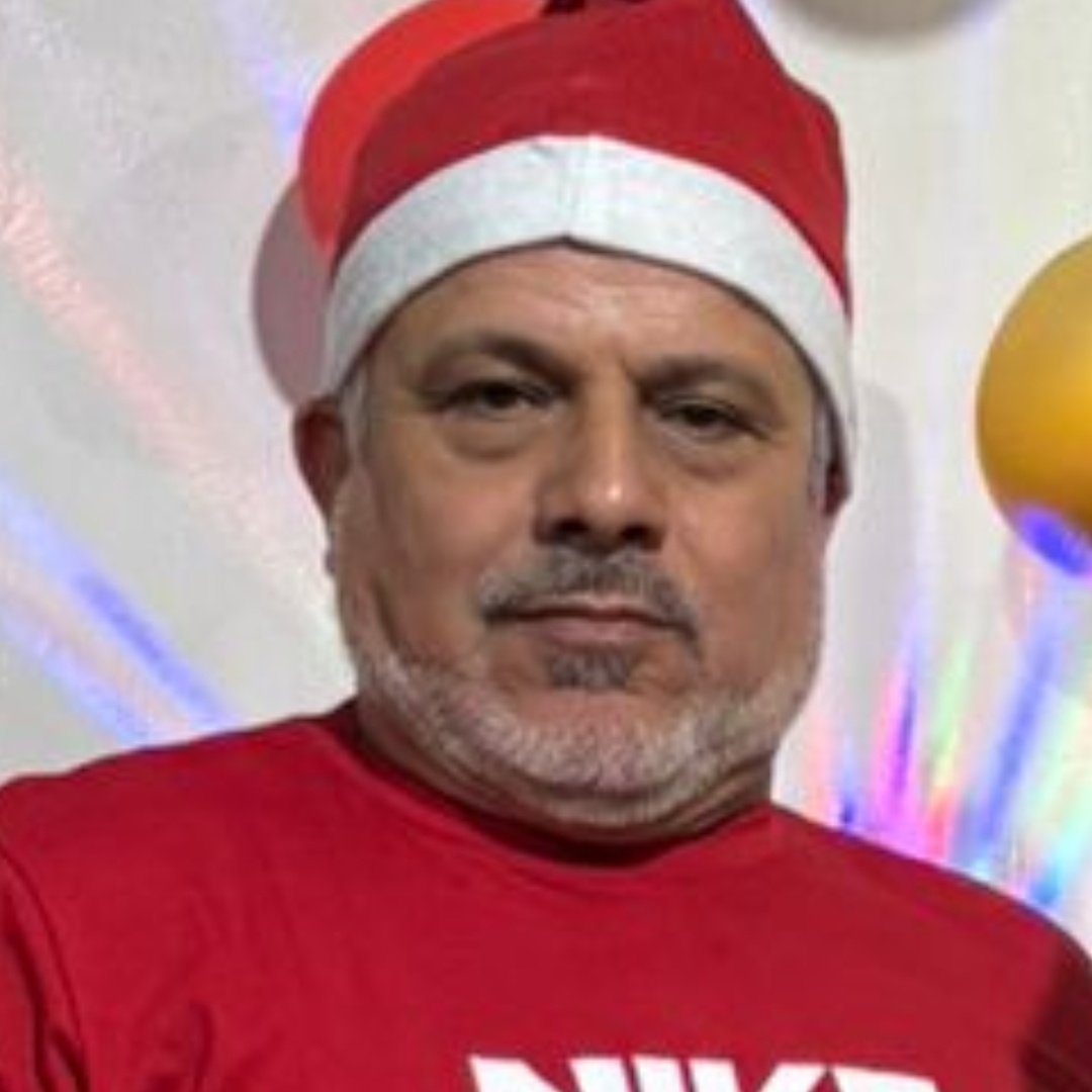 tragoamigo's tweet photo. DIA UNIVERSAL DO ANIVERSÁRIO DO VÉIO

DEIXE AQUI O SEU PARABÉNS VÉIO

PARABÉNS VÉIO https://t.co/FZXjvIWoJh