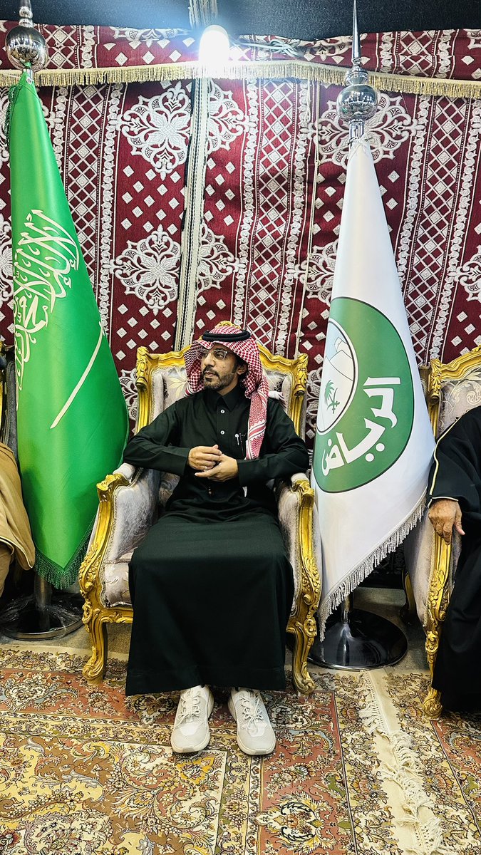 sahat2012's tweet photo. رعى سعادة #محافظ الرين 
الأستاذ / أحمد بن سعود الحمين 
اليوم الاربعاء الموافق 1446/7/29هـ حفل افتتاح 
#مهرجان_سمن_الرين_البري المقام بمركز #العفج بحضور  عدد من رؤساء القطاعات #الحكومية والأه��ية وبحضور عدد من اعيان محافظة الرين 
حيث شهد الافتتاح حضور كبير من زوار المهرجان الذي يمتد لمدة 4 ايام 
@alafj1185 

#مهرجان_سمن_الرين_البري
#الرين #مركز_العفج 

🖋️
#ساحات_القويعية