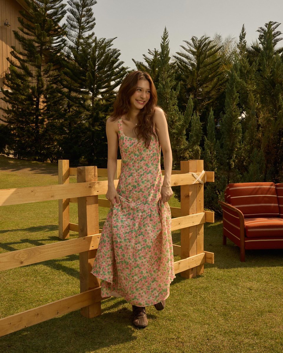 MewnitthafcO's tweet photo. มิวนิษฐา กับ คอลเลกชั่นของ #lookbooklookbook สำหรับวันวาเลนไทน์นี้💗🎀✨🌷
:
➰  Get ready with MON AMOUR collection from @lookbooklookbook for this Valentine’s day💗🎀✨🌷... ➰
:
🖇️ https://t.co/OtVgFx3CLa
:
Cr.. repost 📸 ig.MewNit 💚🥰
:
#mewnittha 
#มิวนิษฐา 
#teammew https://t.co/MJ2gBgKm07