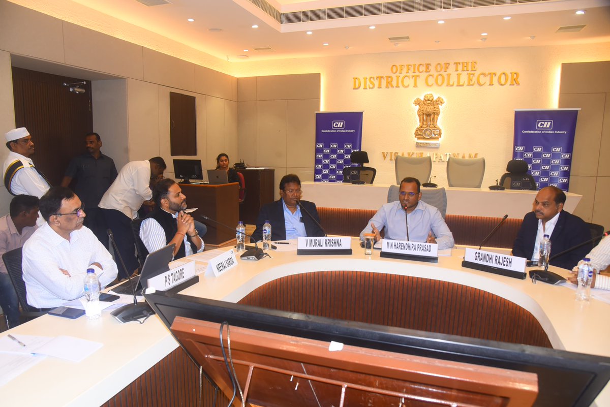 aniltentu's tweet photo. #Empowering #Visakhapatnam #Workforce! ๐
#DistrictCollector Sri Harendhira Prasad M N hosted #Industry #Skill #Employment Convergence Meet #CII #Employment #officer โ
60+ industries leaders came together with #Academicians #Skilldevelopmentinstitutes @naralokesh @ncbn https://t.co/WUBEfCfMEF