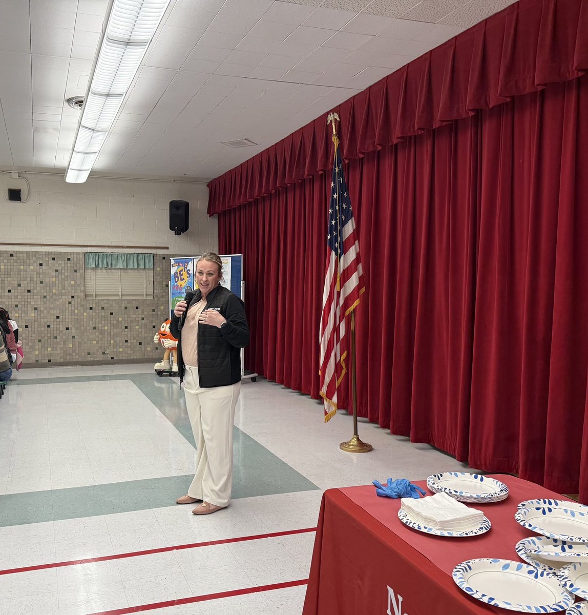 Shari Jones, Ed.S. (@jones_episd) on Twitter photo This evening, I had the honor of attending the <a href="/NewmanCowboys/">NewmanCowboys</a> Pizza with the Principal event. ๐ I enjoyed meeting many more families, speaking about our school and all that BJH offers to our community. <a href="/bobbyjoehillep/">Bobby Joe Hill PK-8 EPISD</a> #ItStartsWithUs This evening, I had the honor of attending the <a href="/NewmanCowboys/">NewmanCowboys</a> Pizza with the Principal event. ๐ I enjoyed meeting many more families, speaking about our school and all that BJH offers to our community. <a href="/bobbyjoehillep/">Bobby Joe Hill PK-8 EPISD</a> #ItStartsWithUs