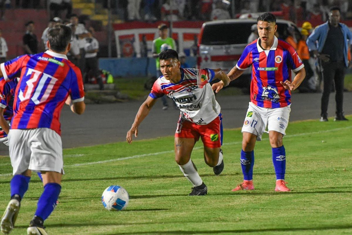 𝕄𝕒𝕣𝕚𝕚 𝔸𝕝𝕧𝕒𝕣𝕒𝕕𝕠 tweet media