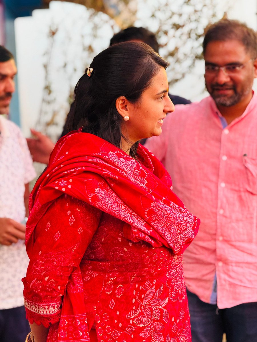 ABP_Surgana's tweet photo. Nashik Zilla Parishad CEO, Smt. Ashima Mittal (IAS) @ashimamittal01, on 29 January 2025 visited Sule village in the Surgana block to review the aspirational block program.  Sule village is located in a remote, tribal area. https://t.co/6PauA4NtLB
