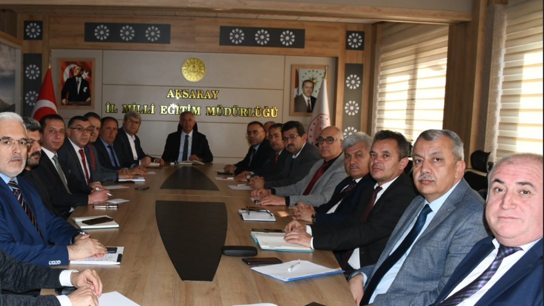 Aksaray_MEM's tweet photo. İLÇE MİLLİ EĞİTİM MÜDÜRLERİ KURULU TOPLANTISI YAPILDI.
İl Milli Eğitim Müdürümüz Sayın Metin ALPASLAN başkanlığında İlçe Milli Eğitim Müdürleri ve Müdürlüğümüz Şube Müdürlerinin katılımıyla toplantı yapıldı.
https://t.co/21PFXSKiJS https://t.co/efP1WkfHrV