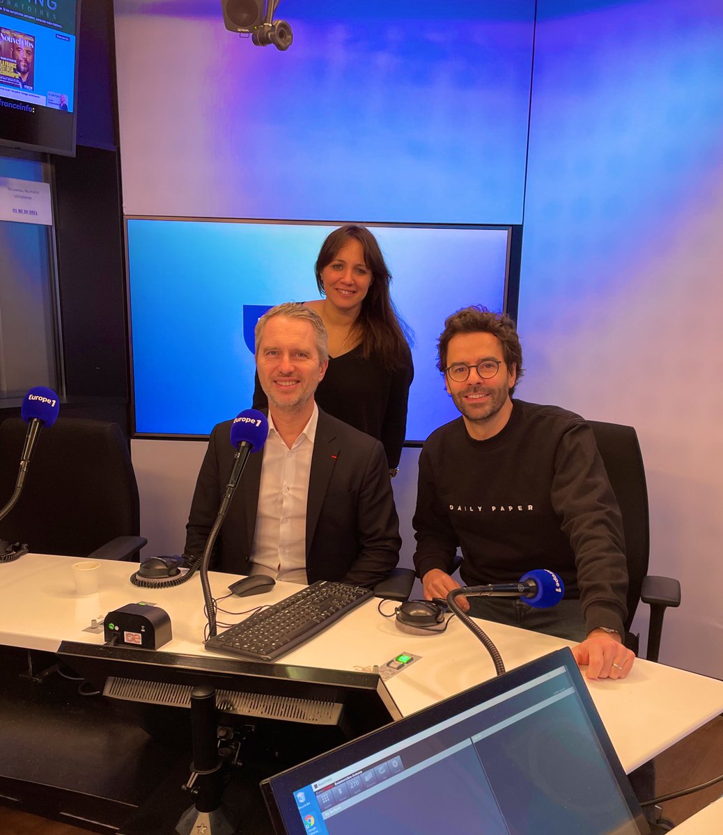 En direct d’<a href="/Europe1/">Europe 1</a> au micro de <a href="/tomisle/">Thomas Isle</a> et <a href="/anissa_haddadi/">Anissa Haddadi</a>, <a href="/david_martinon/">David Martinon</a> pour le documentaire « Kaboul Chaos » le 31/01 sur CANAL+DOCS et <a href="/myCANAL/">myCANAL</a> 
#CultureMédias