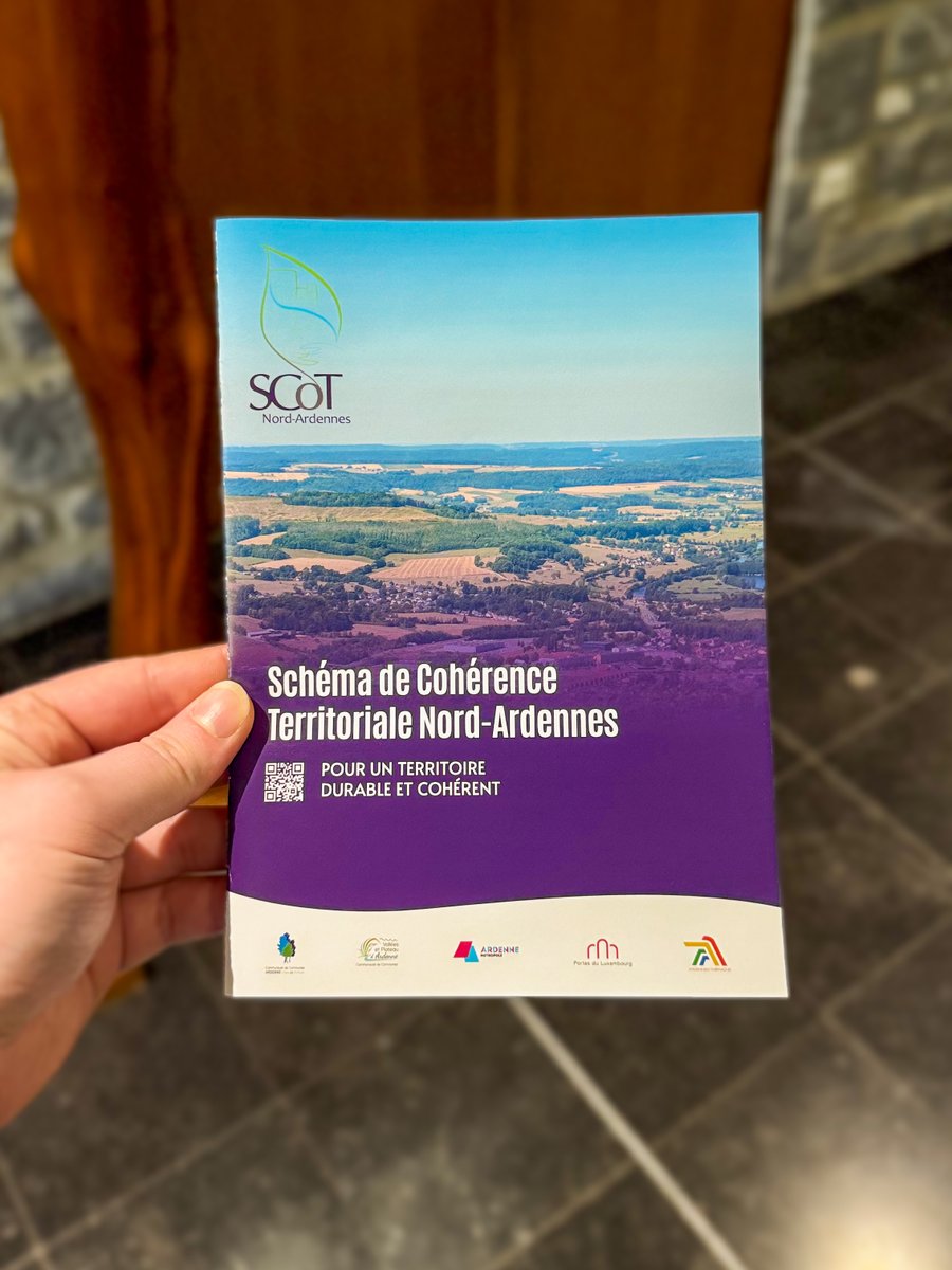 CCARM08's tweet photo. 🍃 Fin de l'expo du #SCoT Nord-Ardennes 🍃

Merci aux 200 visiteurs venus découvrir le Schéma de Cohérence Territoriale ! Votre engagement est précieux pour bâtir un avenir durable pour notre territoire. 🌍👏 https://t.co/GudfOj2ml8