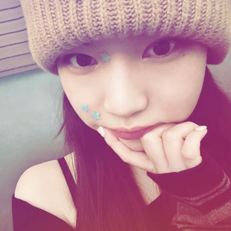 jeyukki's tweet image. haloo teman-teman! help rt yaa. 

apakah ada yang mauuu 2 layout isa ini secara free? syaratnya harus dipake yaa layoutnya. kalau mau bisa dm aku mau Isa A atau Isa B ＼⁠(⁠^⁠o⁠^⁠)⁠／

t. layout free #zonauang #zonaba