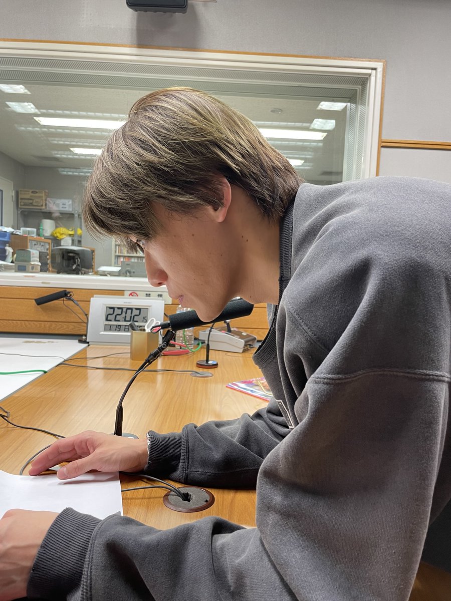 1053_pitarazi's tweet photo. 今日も21時からです。

よろこんで豆を食べます。

#CBCラジオ #ぴたラジ #ふぉ～ゆ～ https://t.co/8tqDtsgrSC