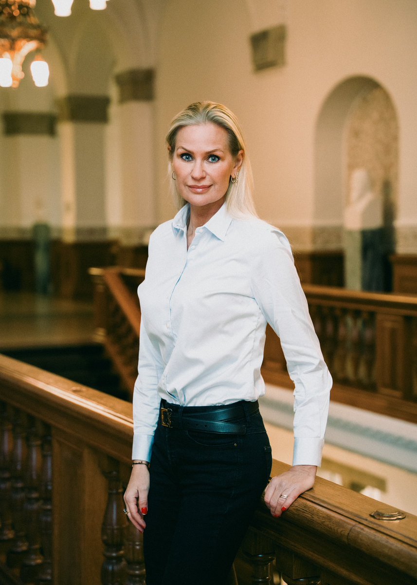 Vi glæder os til at byde Britt Bager velkommen som ny partisekretær d. 1 marts 💜

Læs mere her 👉 moderaterne.dk/britt-bager-bl…

📸<a href="/brittbager/">Britt Bager</a>
