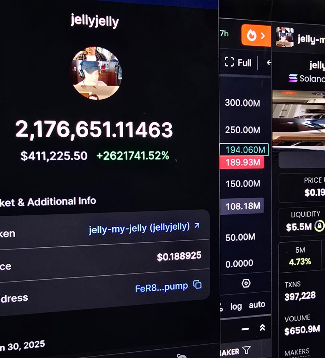 #JellyJelly MADE ME HALF A MILLION DOLLAR !

A person who retweets, follows me will receive 25000 #JellyJelly ($5,000) (yes, for real)