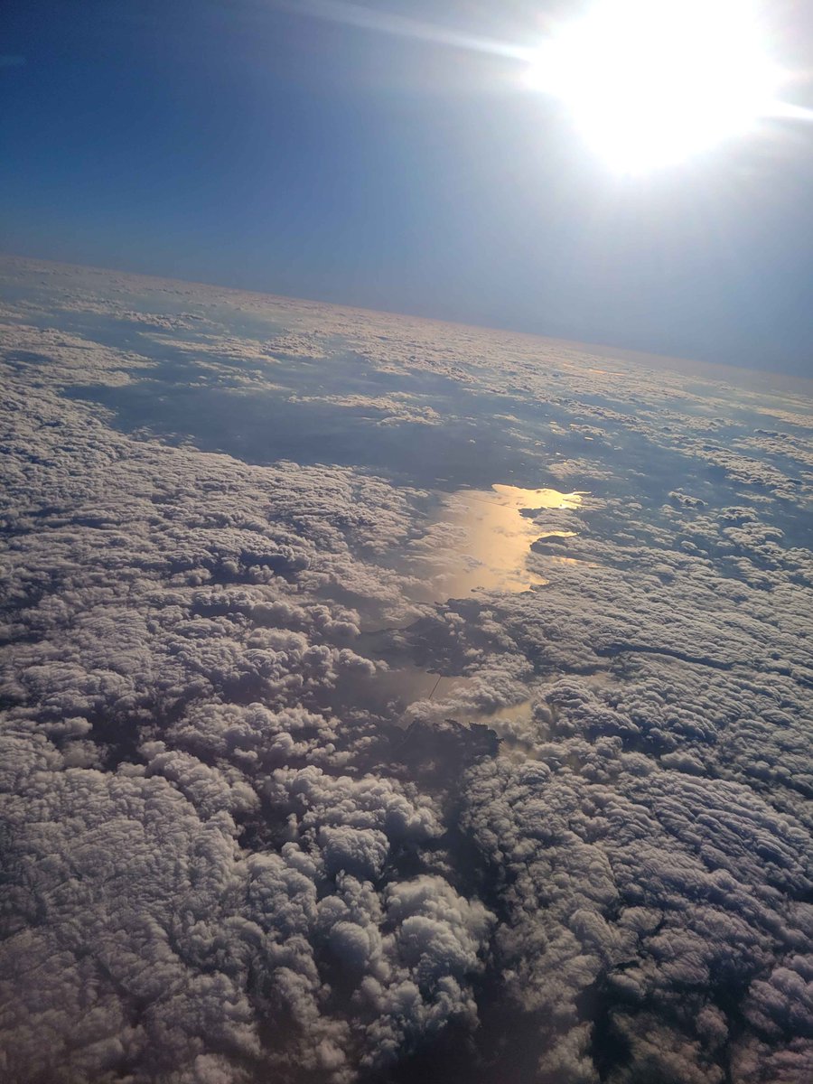 CannonSystem's tweet image. We are heartbroken by the tragic crash near Reagan National Airport tonight. Our thoughts and prayers are with the victims, their families, and all affected. May they find strength, comfort, and support in this difficult time. #PrayersForTheVictims #AmericanAirlines #Army