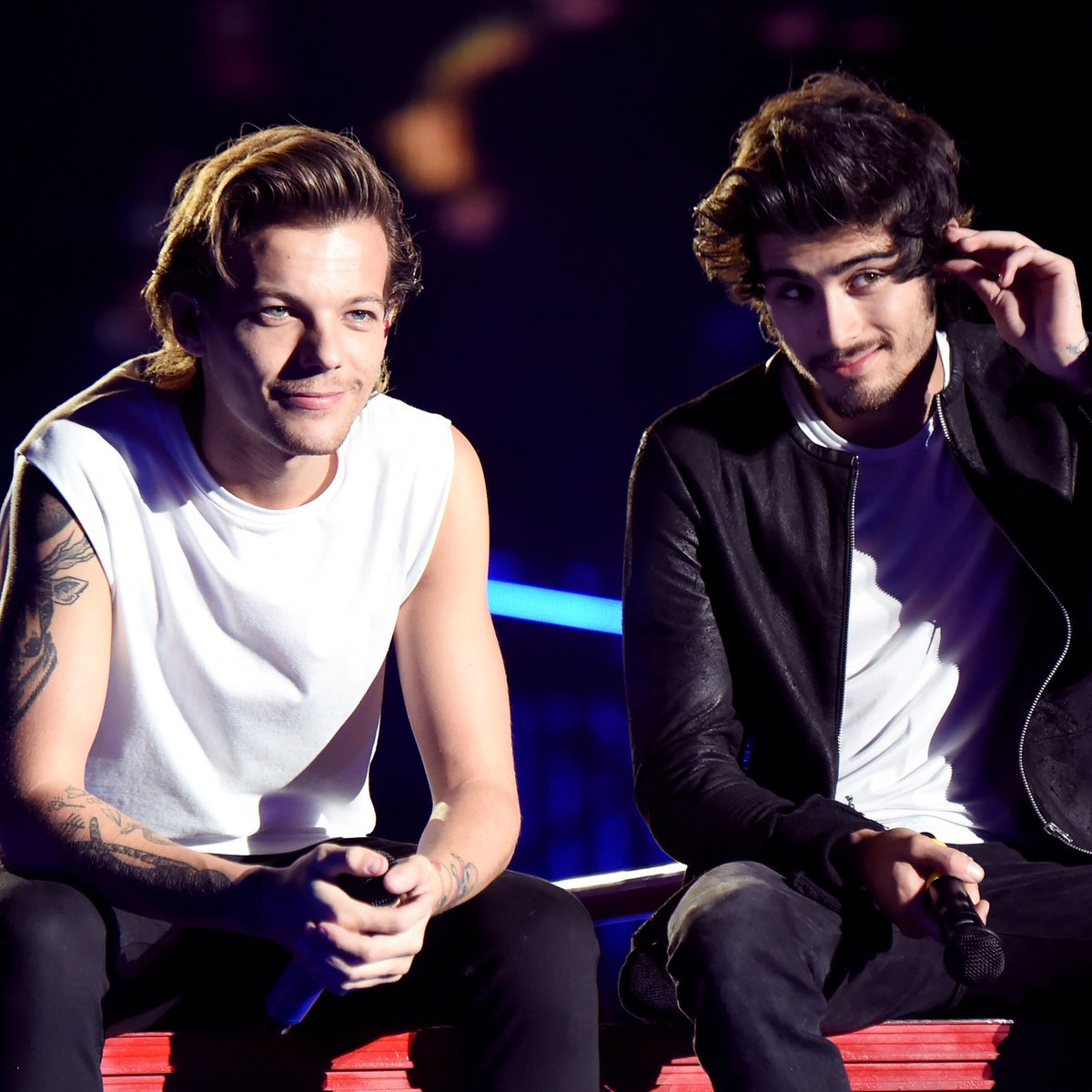 LTUpdatesPL's tweet photo. 🔥 Zayn powiedział, że Louis Tomlinson jest dziś na jego koncercie!!

Zayn: "Mój dobry przyjaciel jest tu dziś wieczorem, gdzieś tutaj, nie chcę zdradzać jego lokalizacji, Louis jest tu dziś wieczorem"

©Hashtagiman https://t.co/CHdEB5hRsb