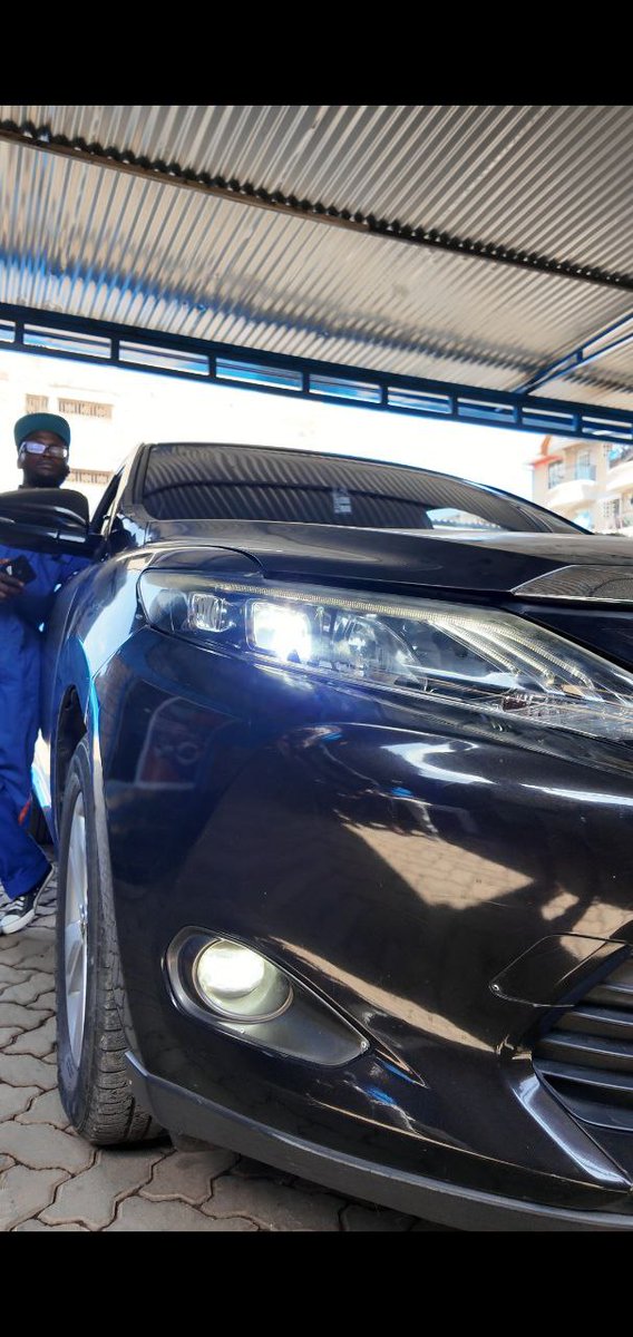 superior_lights's tweet image. Brighten up the road ahead.This Toyota Harrier just got a serious upgrade with high-performance LED projector headlights and fog lights. Better visibility, sleek looks, and a safer drive—what more could you ask for? #ToyotaHarrier #LEDUpgrade #BrighterSaferBetter #Superiorlights