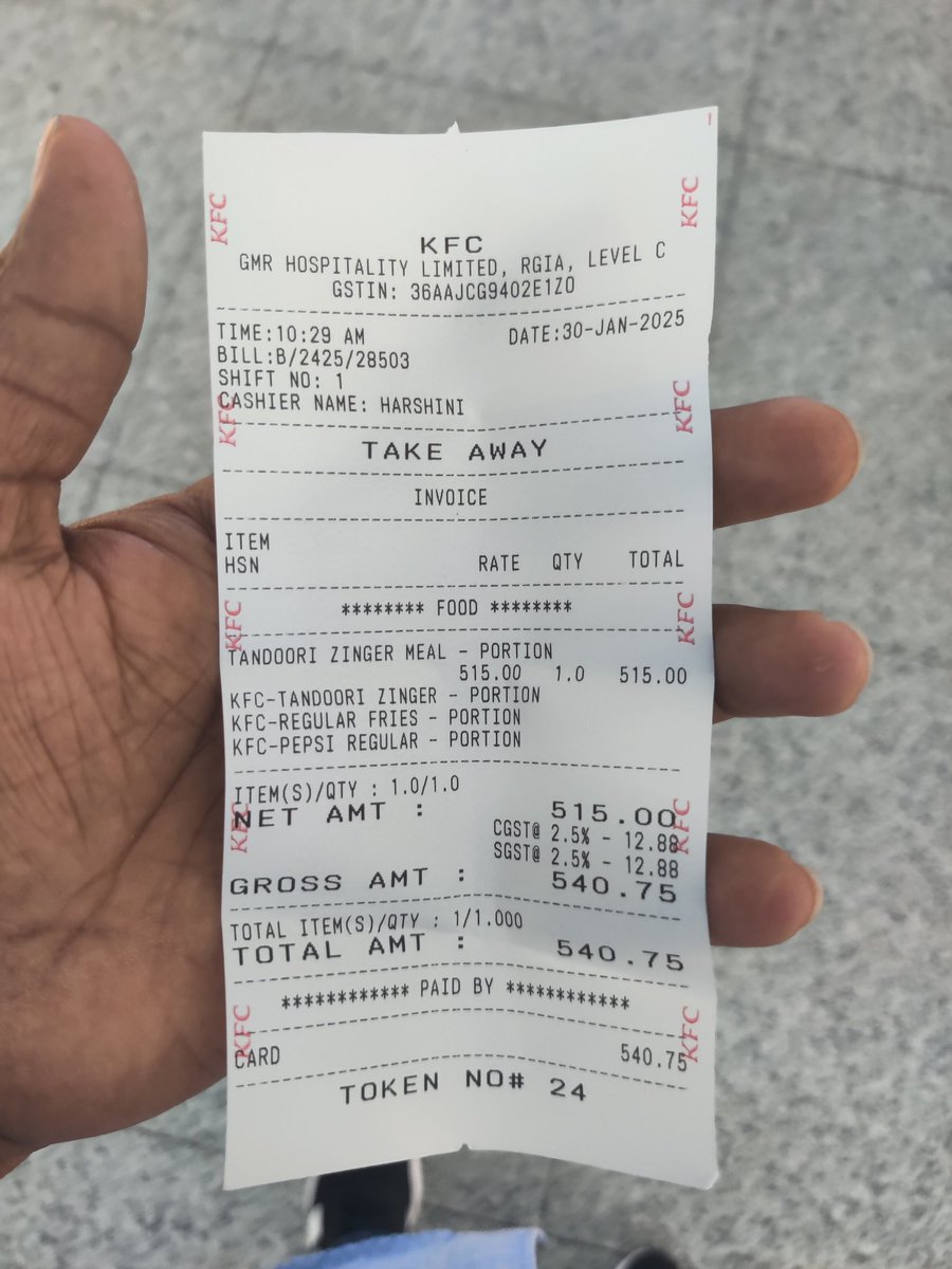 ashokpaudel1's tweet photo. @KFC_India @RGIAHyd Please inspect the quality of vegetables being served. The lettuce is expired and has a foul smell. The overall quality is very poor. Kindly take immediate action. #FoodSafety #CustomerConcern https://t.co/m6xdTNkGkO