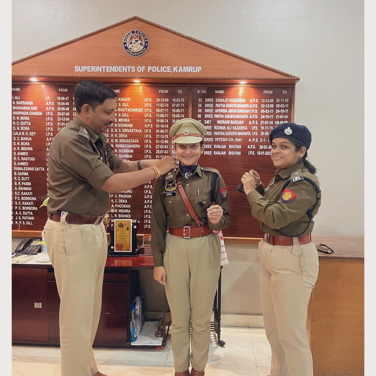 barshaaadas's tweet photo. End of probation period and last day in Kamrup R. Always grateful for all the guidance🙏 . Pipping ceremony🌟🌟🌟 https://t.co/0UhG7FoyKq