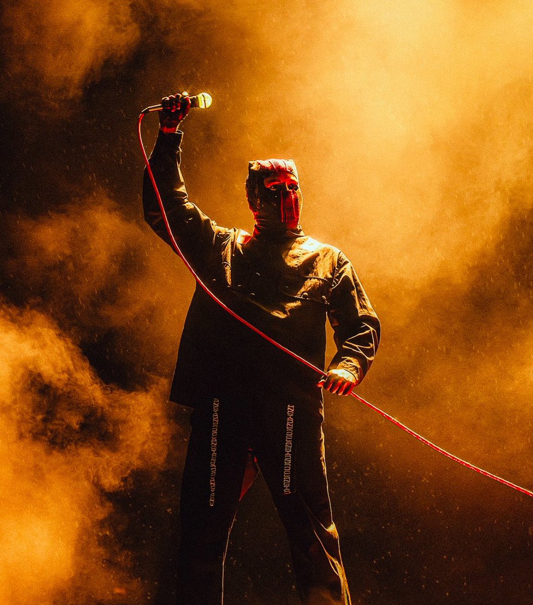 Clikkies Crave (@clikkiescrave) on Twitter photo 📸 | <a href="/tylerrjoseph/">tyler jøseph</a> at #ClancySaoPaulo earlier this week !!
via @/anendfor on Instagram 📸 | <a href="/tylerrjoseph/">tyler jøseph</a> at #ClancySaoPaulo earlier this week !!
via @/anendfor on Instagram