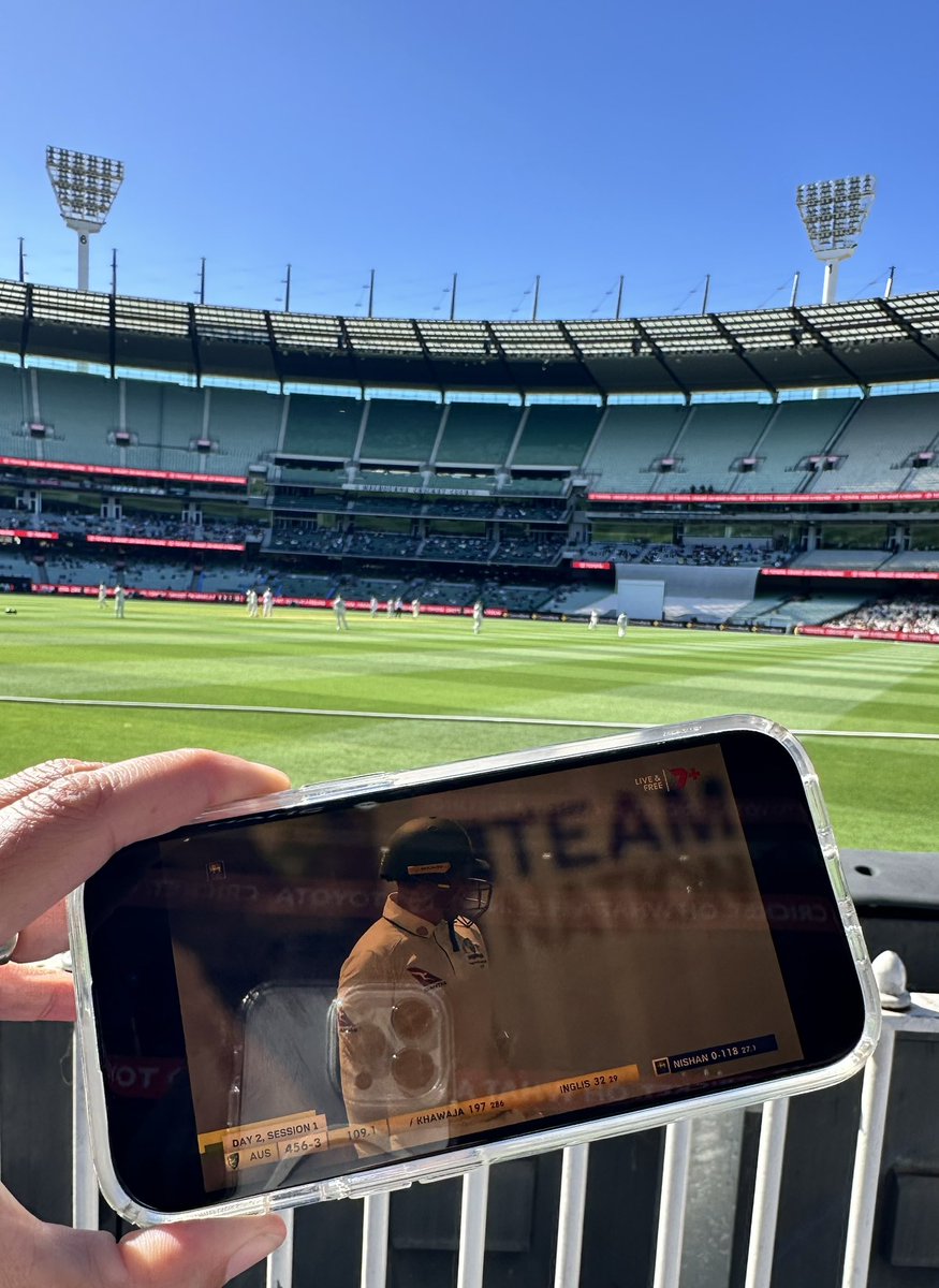 Not bad viewing….. 

#AUSvENG 
#AUSvSL