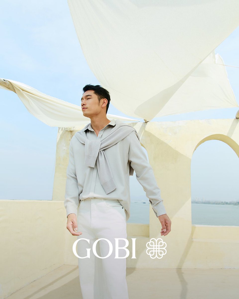 Valentine’s Day is the perfect occasion to show him how much you care, and cashmere gifts are an exceptional choice. Cashmere embodies elegance, warmth, and comfort, making it an ideal present for the man in your life, whether he’s your boyfriend, husband, or a long-distance