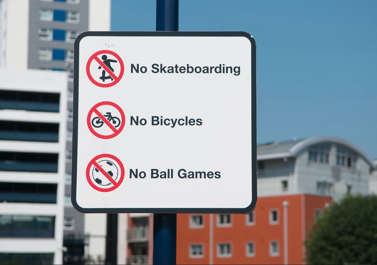 What does it mean to extend learning beyond the confines of the classroom? In our latest blog, our West Midlands Programme Manager, Elliott Dowell, gives us his perspective on extracurricular activities and their importance for young people today. coachbright.org/blogx/on-the-v…