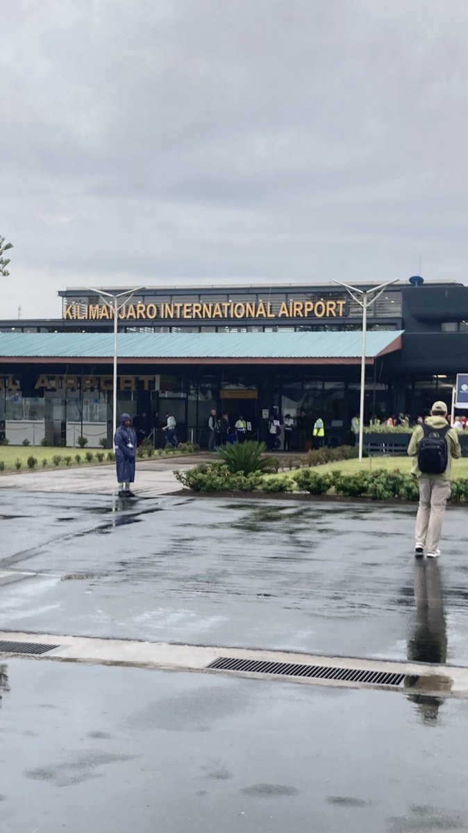 Back again for the third time ! Kilimanjaro trek for ⁦⁦<a href="/PAHBreasttrials/">PAH Breast Trials</a>⁩