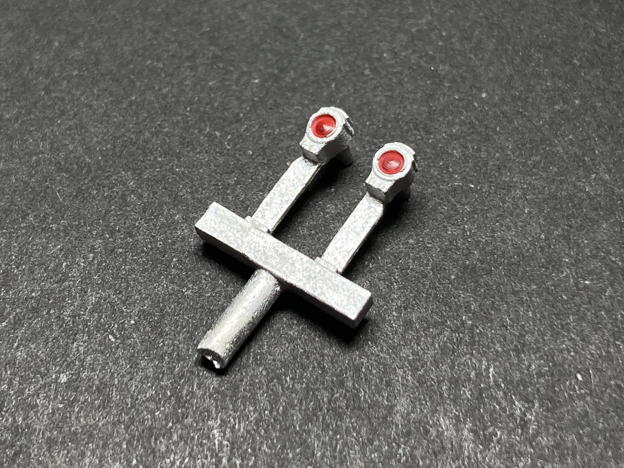 lsm.jpg4.us | isl-003  【商品のご紹介】 ◯いろいろ製作所 ・ISL003「南の旧型用ヘッドライト」 ・ISL007「C-2000L」  ・ISW001「ガイコツテールライトA」 ・ISW003「南のダボ幌」 上記新規取り扱い商品のほか、品切れ中の商品が再入荷いたしました。  https://t.co ...