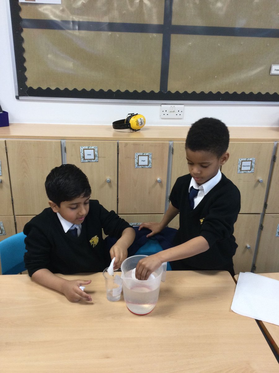 Year 2 have been actively exploring their science unit, Uses of Everyday Materials. With plenty of enthusiasm (and a bit of splashing!) the pupils tested each material by seeing how much water it could absorb.  #EducationwithCharacter
buff.ly/4hyyFAa