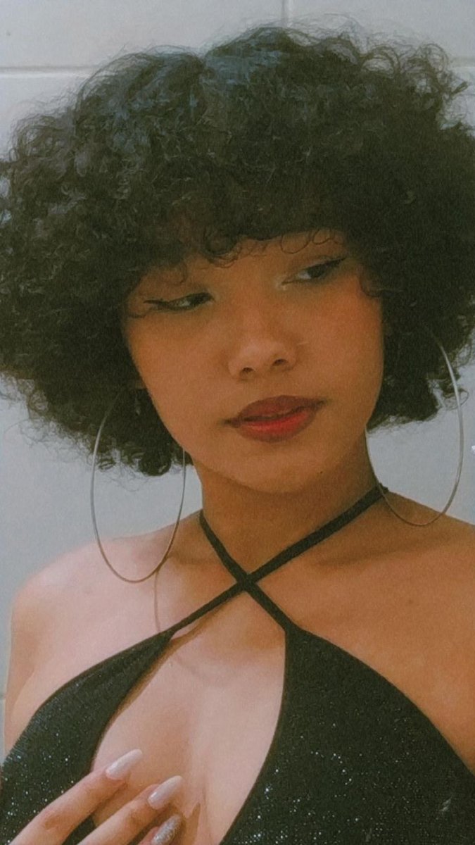 isabella (@isabella4494263) on Twitter photo 