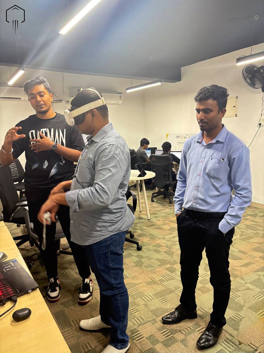 TechmaxIq's tweet image. 🌟Exciting News! 
Aristocrat IT Solutions Pvt. Ltd. has signed an MoU with IQ TechMax to drive innovation and create greater value for our clients.
Special thanks to Dr. Azariah S. for representing Aristocrat in this milestone. Exciting opportunities ahead! 🚀
 #Aristocrat #MoU