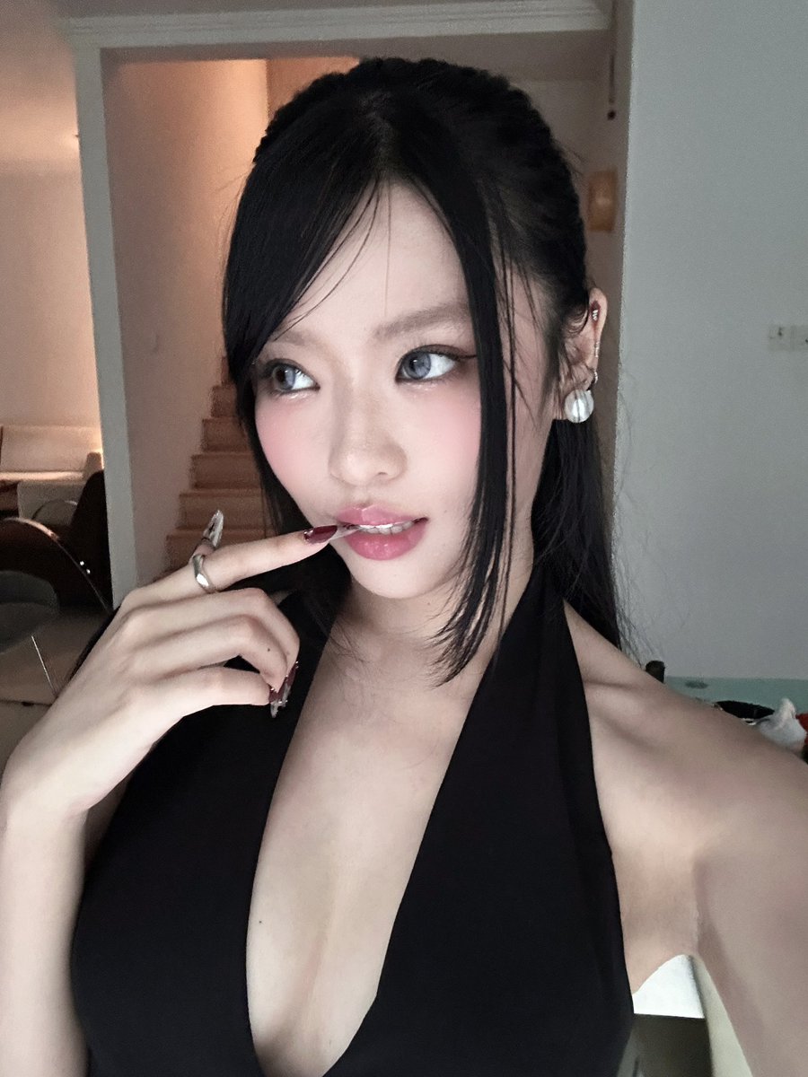 bbyqngels's tweet photo. 蛇年快乐🪭✨🧧🐍 https://t.co/IEiOvCday7